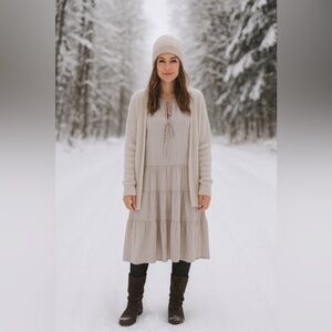 NWT Small Zara midi v-neck laces dress Sleeveless Cream Dress with Ruffle Hem